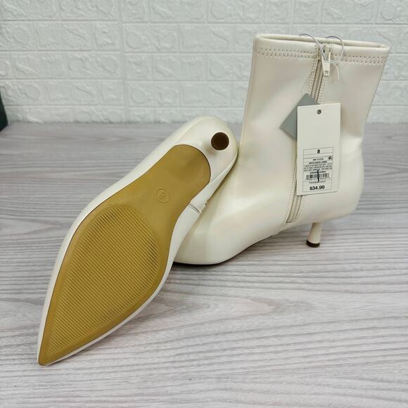A New Day Lonnie Ankle Boots SZ 8 White Kitten Heel Stretch Side Zip Pointed Toe - Picture 8 of 10